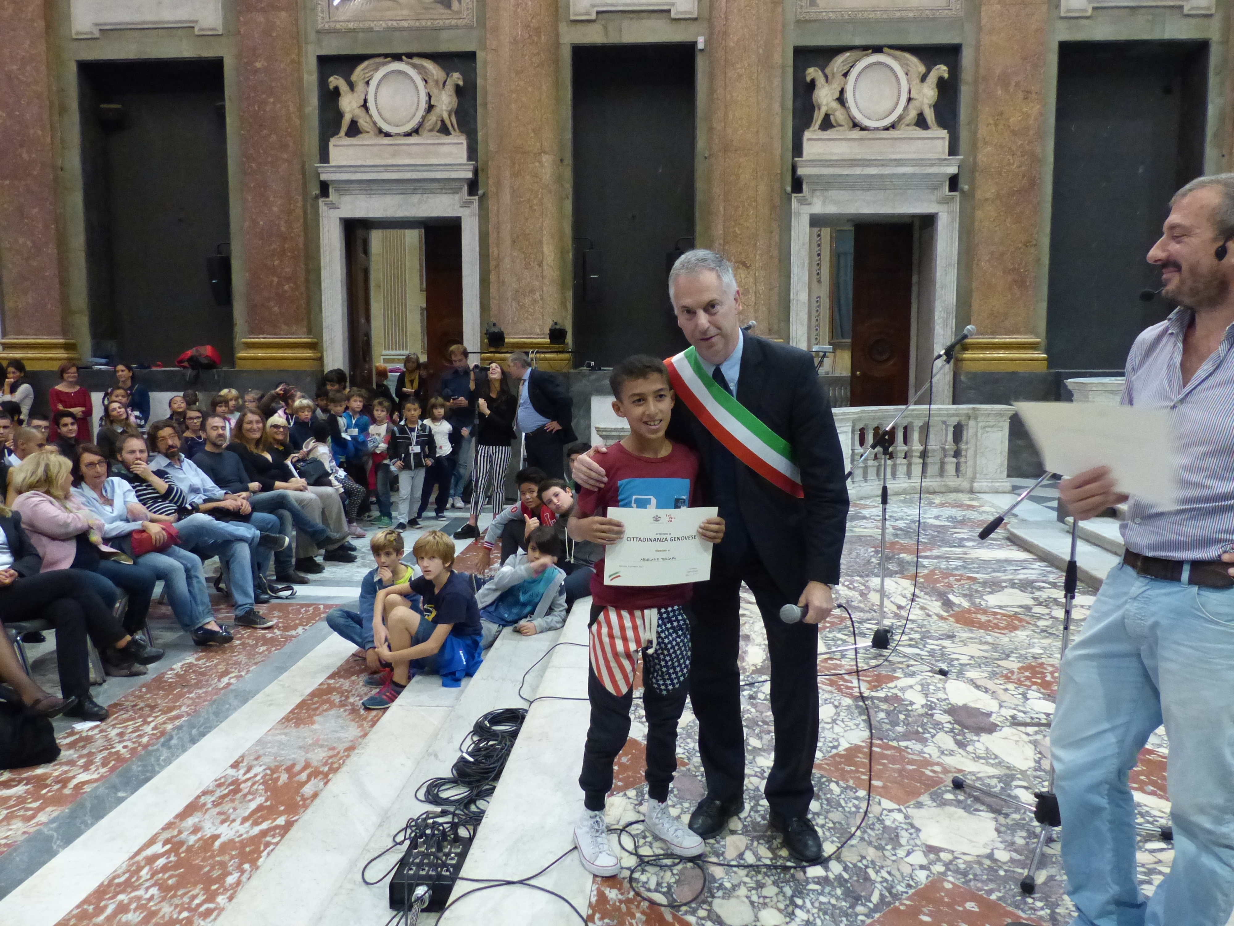 Un momento della cerimonia a palazzo Ducale