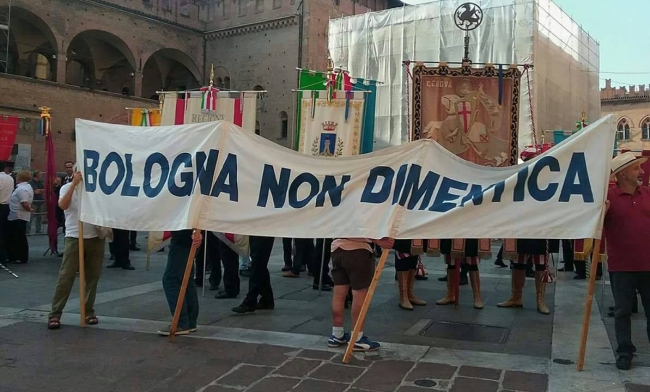 foto del corteo a Bologna