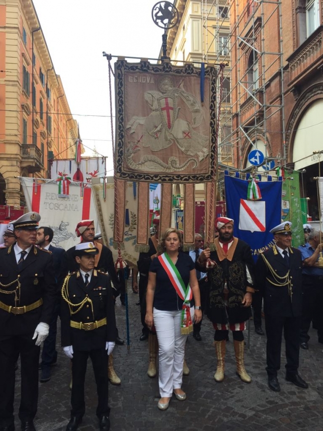 L'assessore Viscogliosi a Bologna in corteo