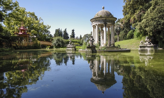 il laghetto di villa Pallavicini a Pegli