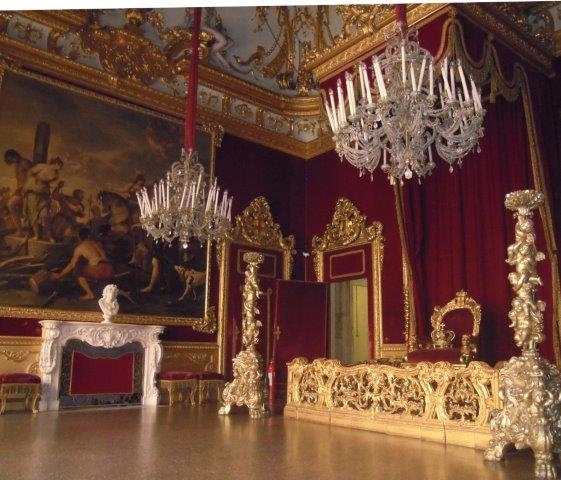 Sala del trono di Palazzo Reale a Genova