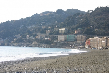 la spiaggia di Voltri