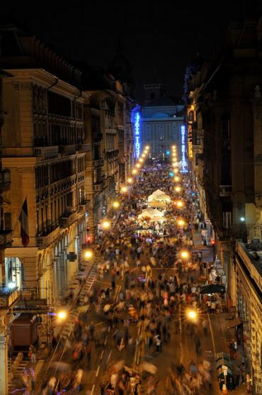 Notte Bianca, la folla in via XX settembre - Foto di Elisabetta Goggi