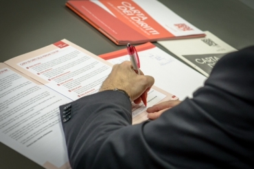 Il Sindaco firma la Carta dei diritti delle persone con sclerosi multipla