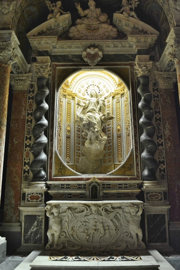 L'altare della cappella nell'appartamento dei Dogi