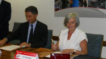 Aielli e Vincenzi firmano il protocollo d'intesa - Foto di Simone D'Ambrosio