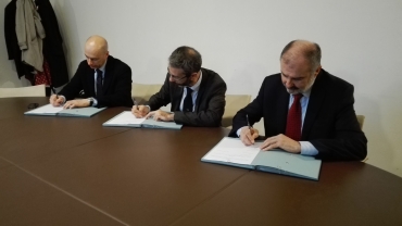 Firma oggi a Tursi tra Comune, Amiu e Conai