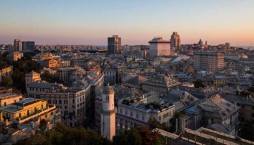 veduta di Genova al tramonto