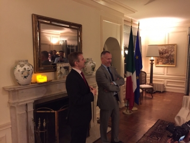 Il sindaco Doria con il console Battocchi