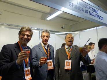 Testino, Garassino e Truzzi brindano al Salone Orientamenti con un cocktail rigo