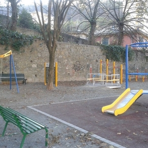 giochi e arredi vista laterale area