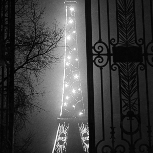 Torre Eiffel, 1932 © Estate Brassaï