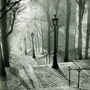 Montmartre, 1932 © Estate Brassaï