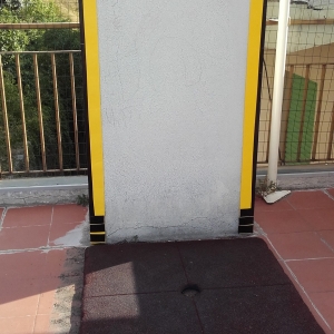 Colonna con paraspigoli