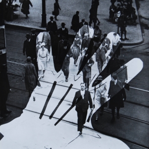 Heinz Hajek-Halke, Halt!, 1931_1932, sovrimpressione